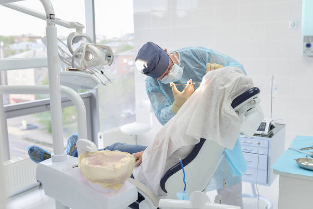Best Dentist for Tooth Abscess  in South Russell, OH